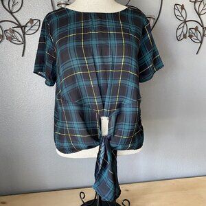 Forever 21 Blouse Women’s Size Medium Plaid Tie Front Short Sleeve